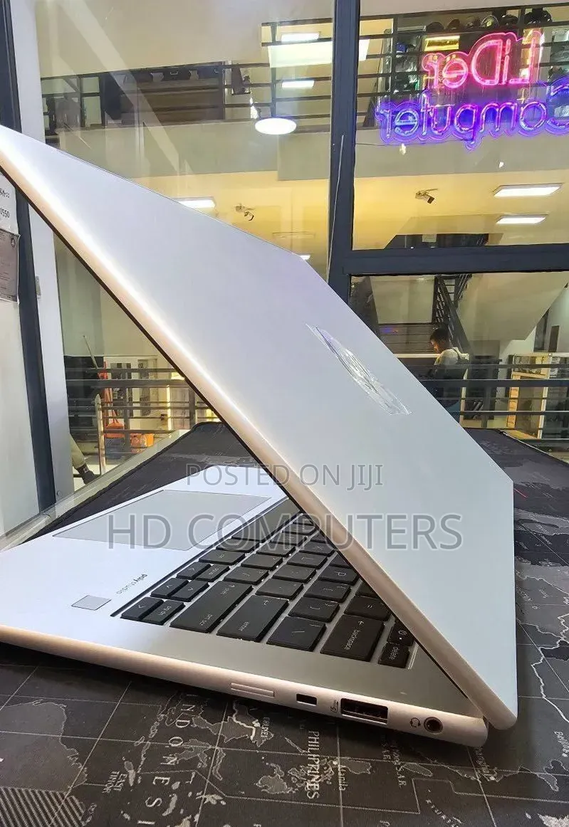 New Laptop HP EliteBook 840 G10 16GB Intel Core i7 SSD 1T