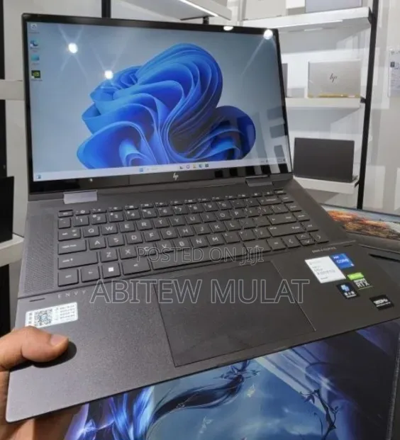 New Laptop HP Envy x360 16GB Intel Core i5 SSD 512GB