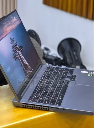 New Laptop Lenovo Legion 5 16GB AMD Ryzen 7 SSD 1T