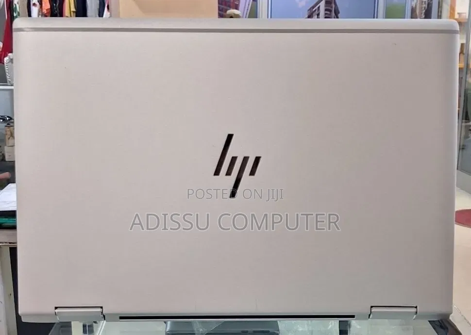 New Laptop HP EliteBook 1030 8GB Intel Core i5 SSD 256GB