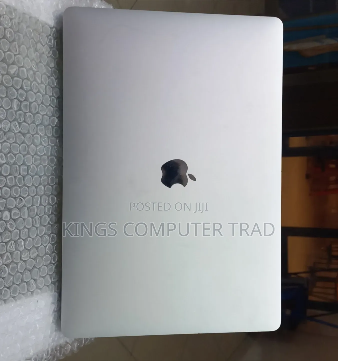 New Laptop Apple MacBook 2018 16GB Intel Core i7 SSD 256GB