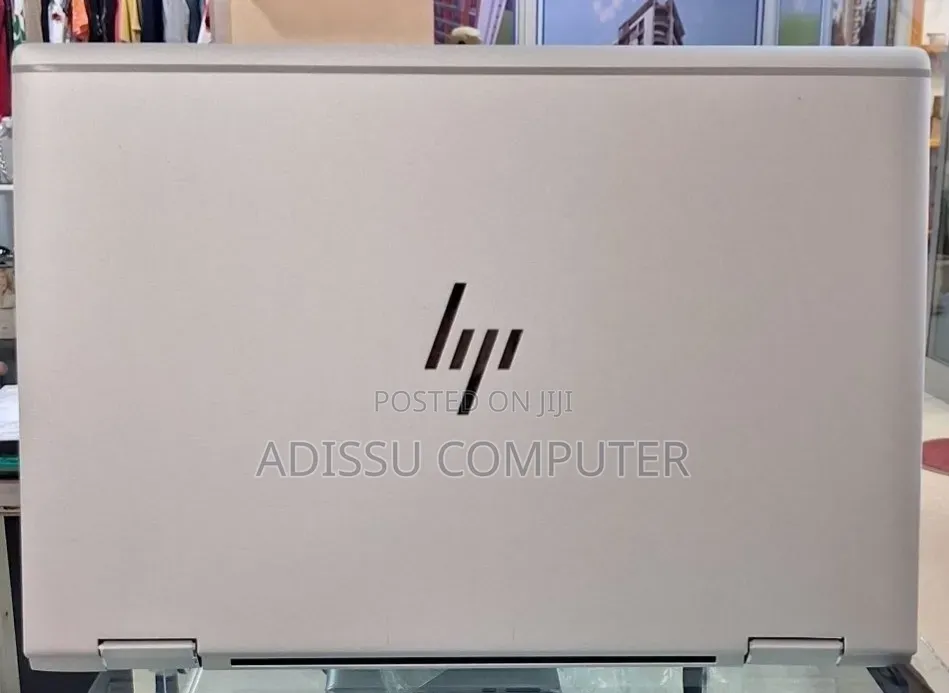 New Laptop HP EliteBook 1030 8GB Intel Core i5 SSD 256GB