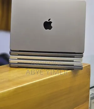 New Laptop Apple MacBook Pro 2021 M1 32GB Intel Core M SSD 512GB