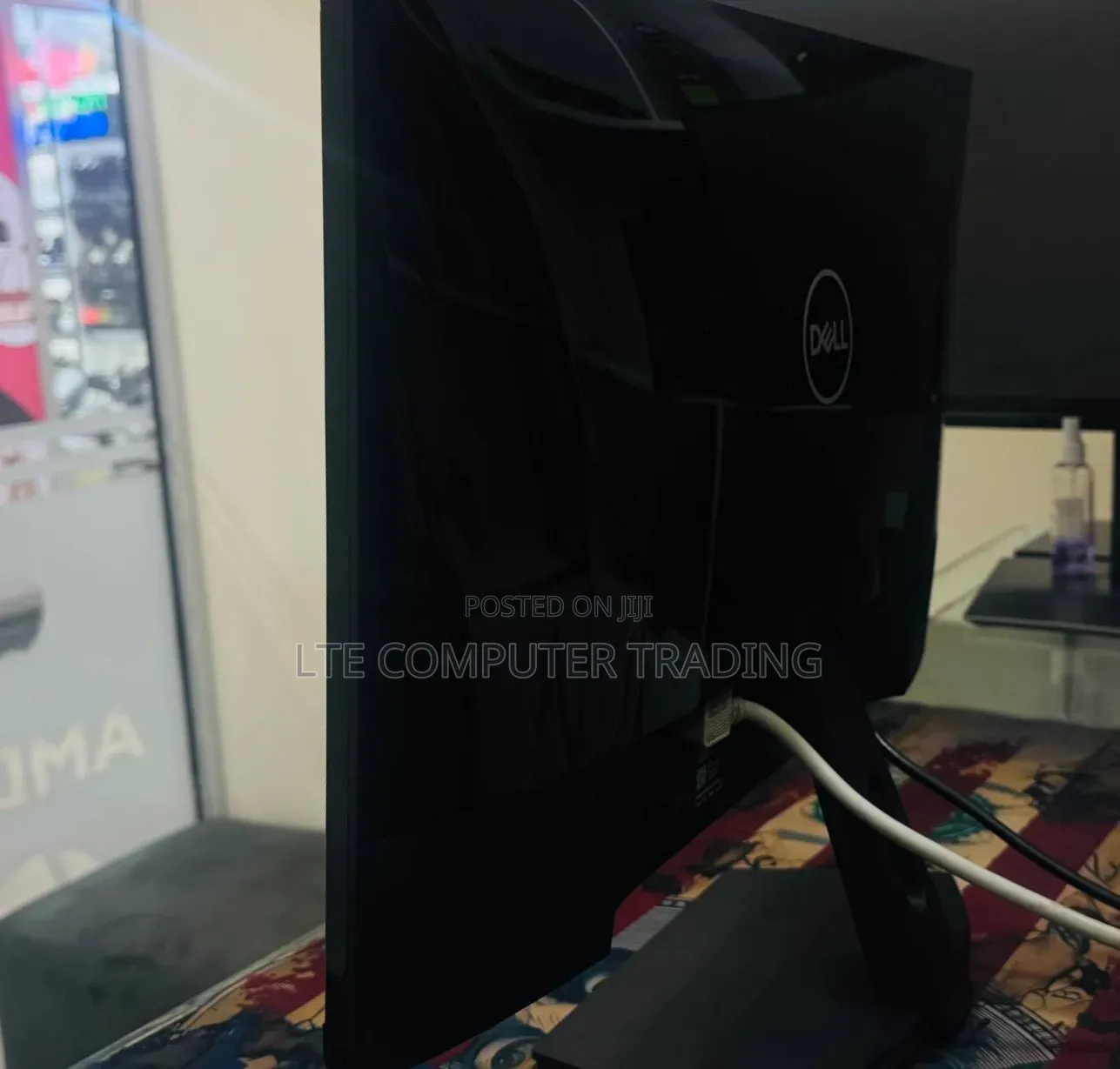 Dell 24 Inch Monitor 
Model SE2419HR
Screen Size: 23.8 Inches