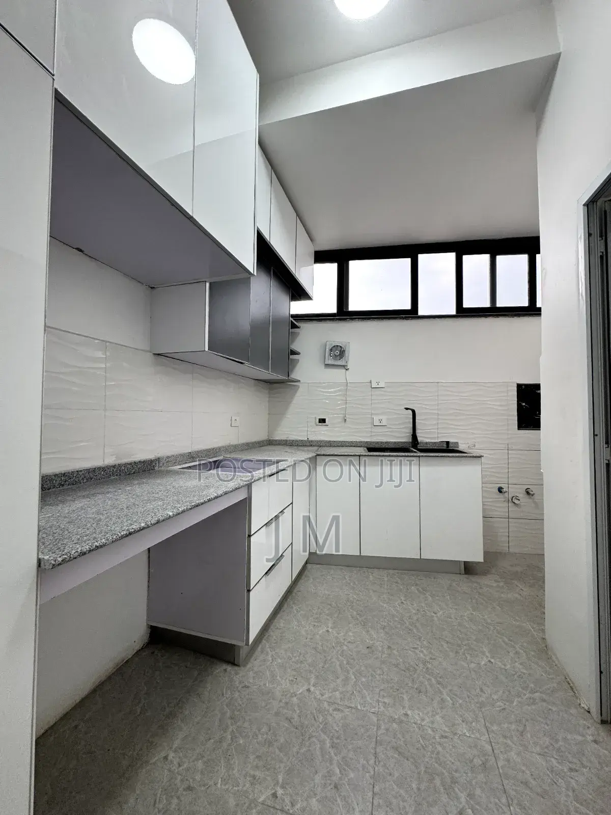 3bdrm Apartment in Nifas Silk-Lafto for rent