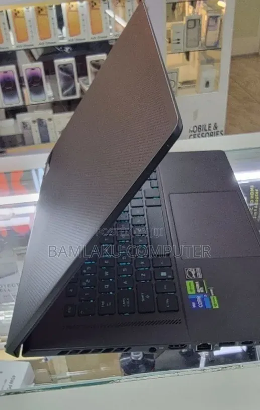 New Laptop Asus ROG Zephyrus G16 16GB Intel Core i7 SSD 1T