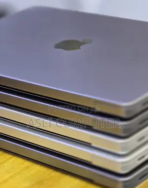 New Laptop Apple MacBook Pro 2021 M1 32GB Apple M1 Pro SSD 512GB