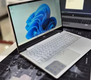 New Laptop Dell Inspiron 15 8GB Intel Core i5 SSD 256GB