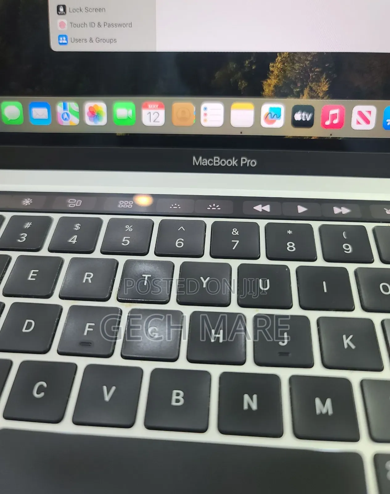 New Laptop Apple MacBook Pro 2021 M1 16GB Apple M1 Pro SSD 256GB
