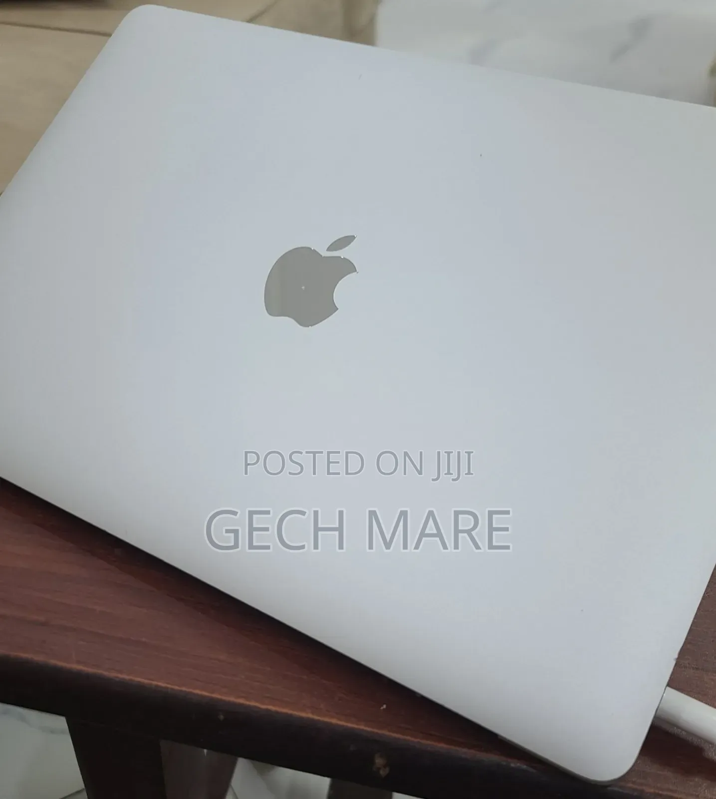New Laptop Apple MacBook Pro 2021 M1 16GB Apple M1 Pro SSD 256GB