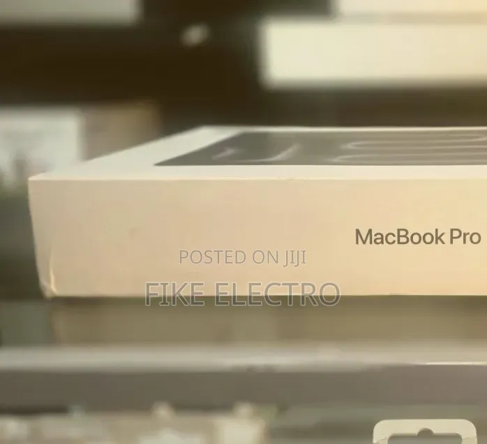 New Laptop Apple MacBook Pro 2026 M5 Max 128GB Apple M5 Max SSD 4T