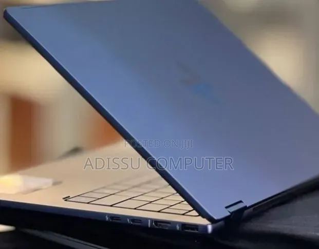 New Laptop HP OmniBook 5 Flip 16GB Intel Core Ultra 5 SSD 512GB