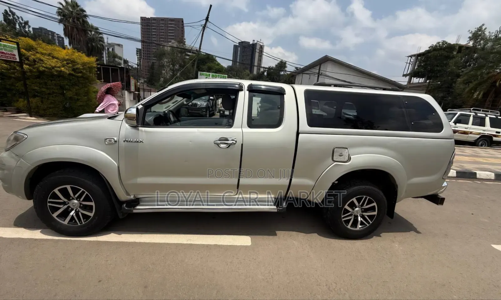 Toyota Hilux 2010 Gray