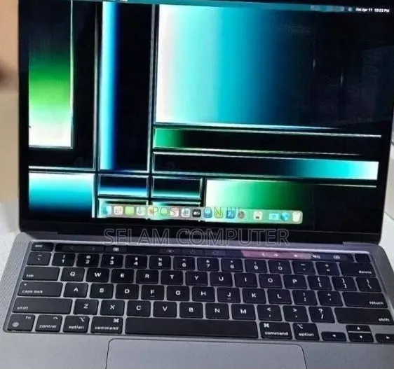 New Laptop Apple MacBook Pro 2022 M2 8GB Apple M2 SSD 256GB