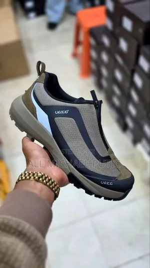 Ecco Casual Low-Top Shoes