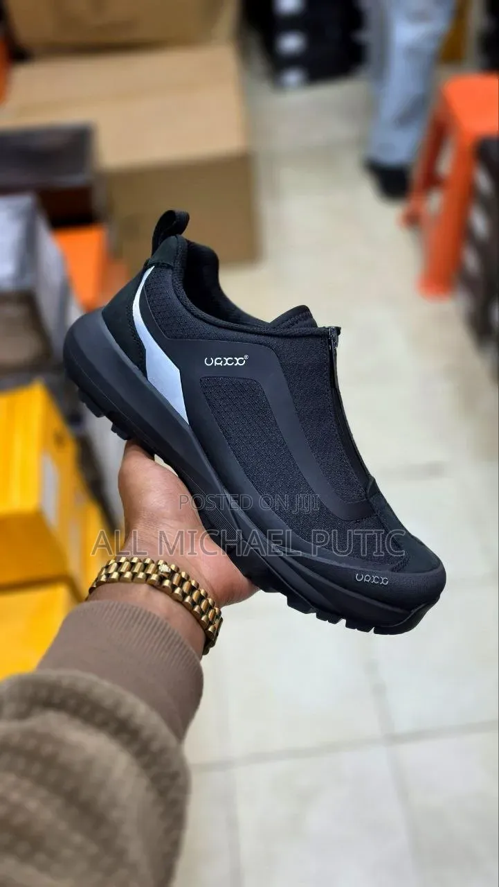 Ecco Casual Low-Top Shoes