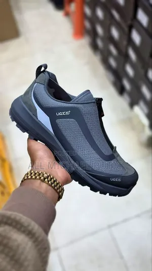 Ecco Casual Low-Top Shoes