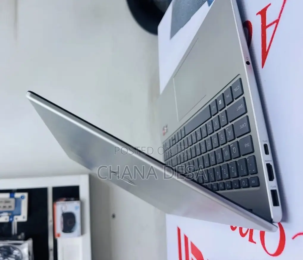 New Laptop HP 8GB AMD Ryzen 5 SSD 512GB