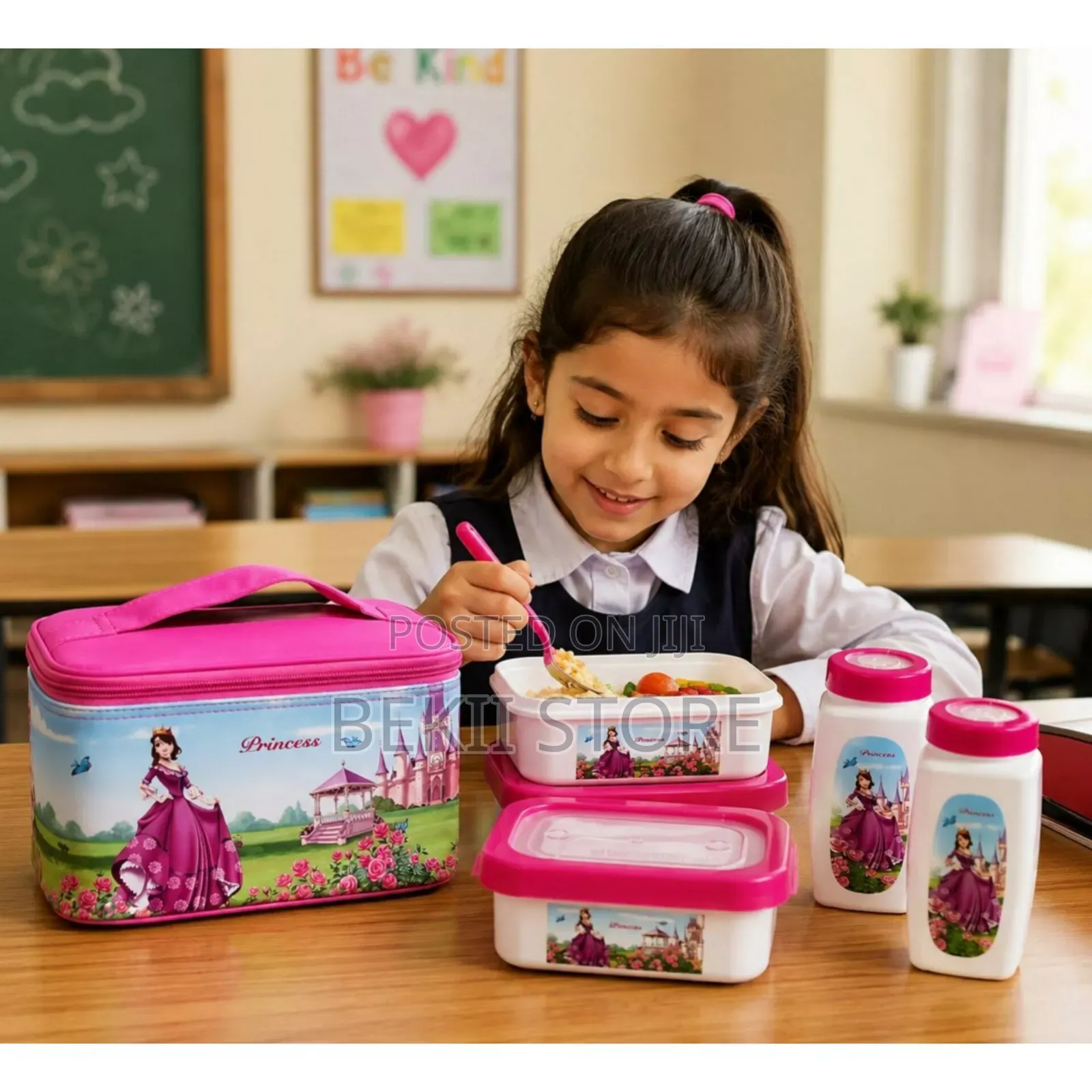 Student Lunch Box ምሳ ዕቃ ከነ መያዣዉ ጋር ያካተተ