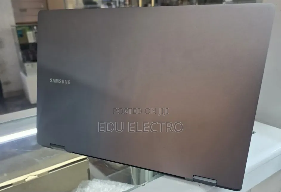 New Laptop Samsung NP-X360 16GB Intel Core Ultra 7 SSD 512GB