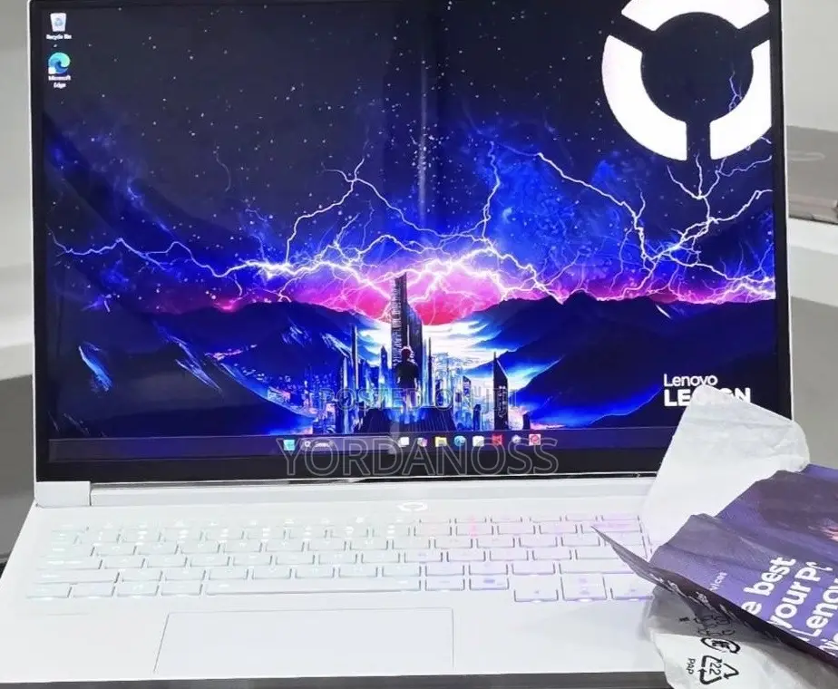 New Laptop Lenovo Legion 7 32GB Intel Core Ultra 7 SSD 1T