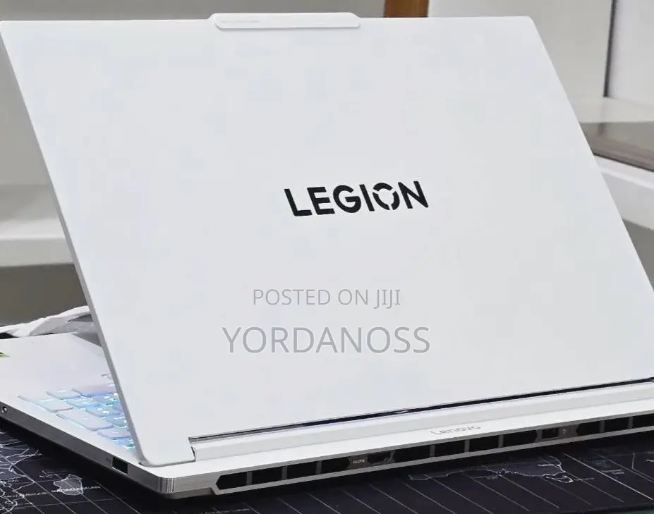 New Laptop Lenovo Legion 7 32GB Intel Core Ultra 7 SSD 1T