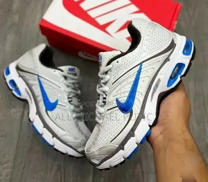 Nike Air Max Moto Shoes
