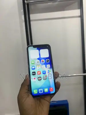 New Apple iPhone 11 64 GB White