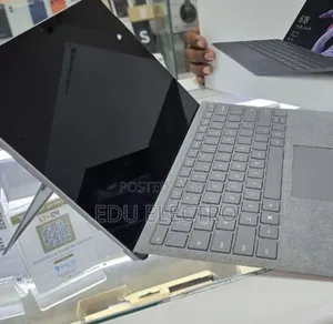 New Laptop Microsoft Surface 8GB Intel Core i7 SSD 128GB