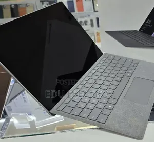 New Laptop Microsoft Surface 8GB Intel Core i7 SSD 128GB