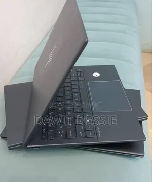 New Laptop HP 16GB Intel Core i7 SSD 512GB