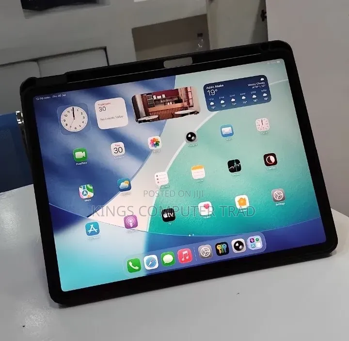 New Apple iPad Pro 1 TB Gray