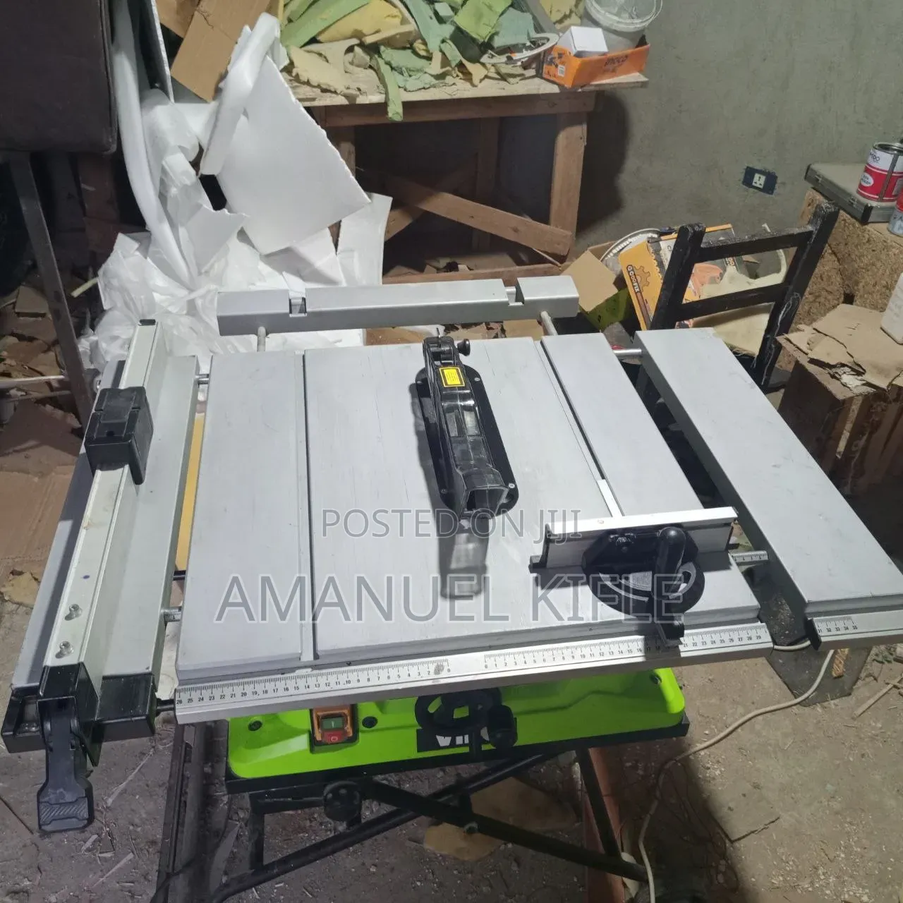 Vido Table Saw