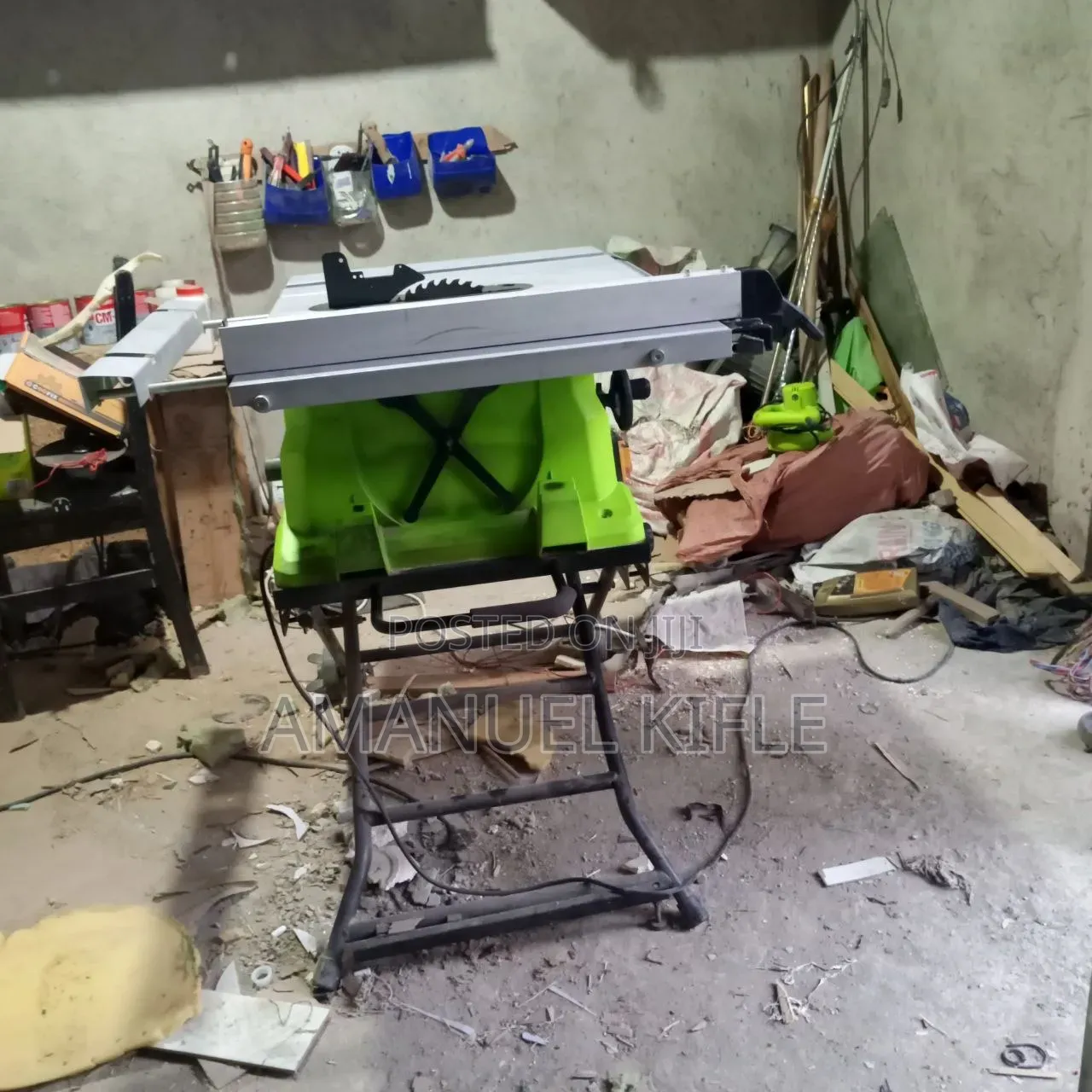 Vido Table Saw
