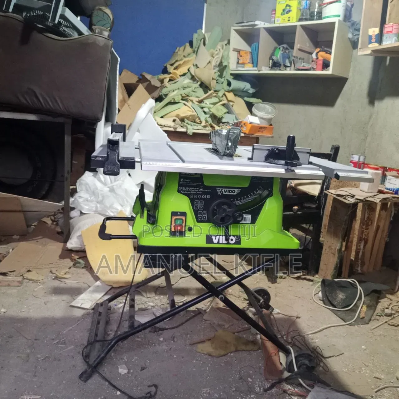 Vido Table Saw
