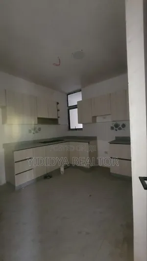 3bdrm Apartment in Arada for sale