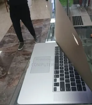 New Laptop Apple MacBook Pro 2015 16GB SSD 512GB