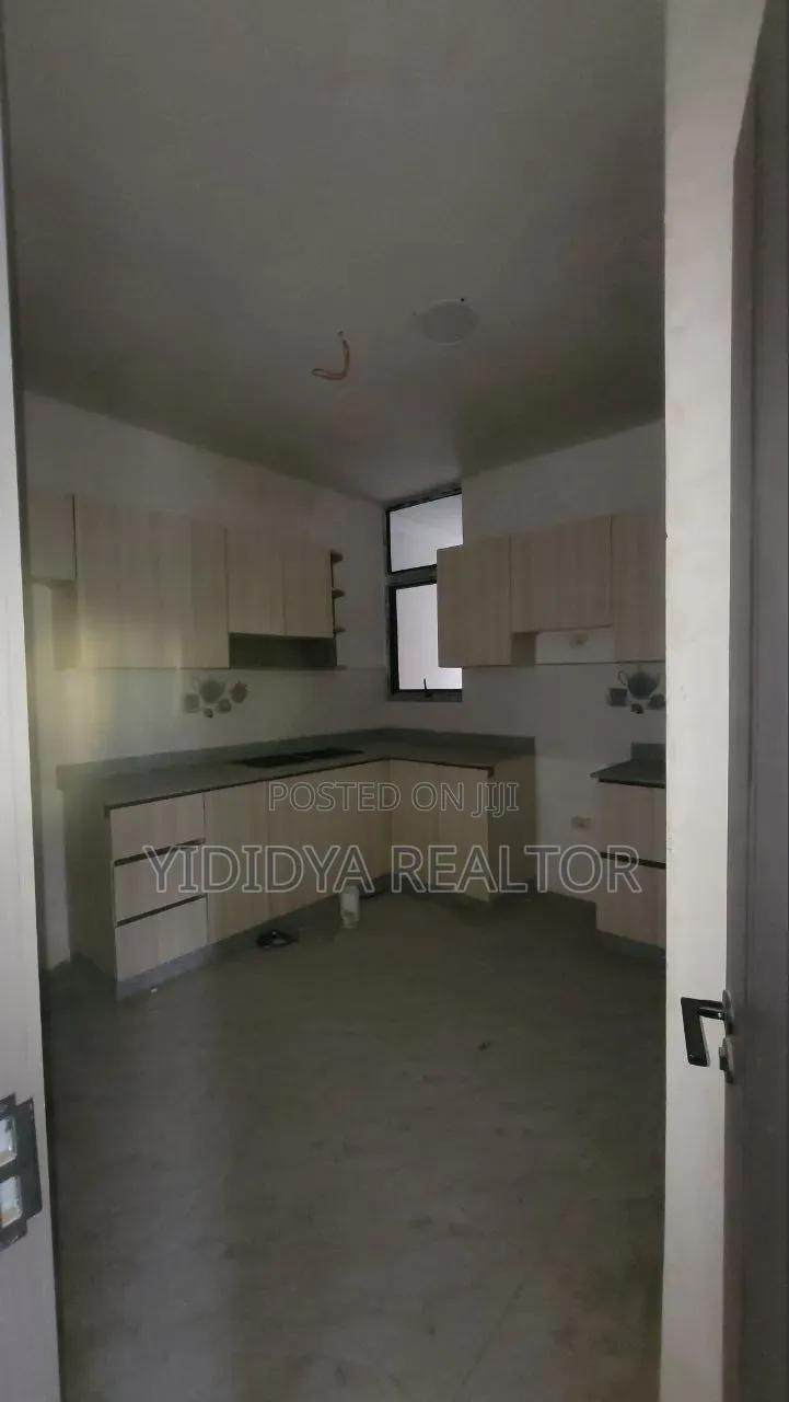 3bdrm Apartment in Arada for sale