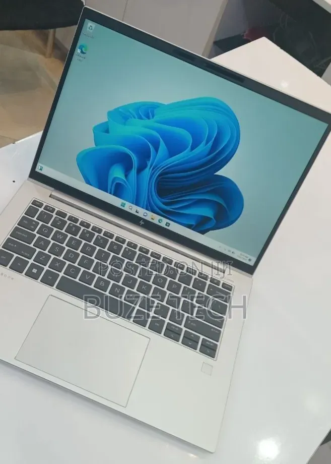 New Laptop HP EliteBook 840 G9 16GB Intel Core i7 SSD 512GB