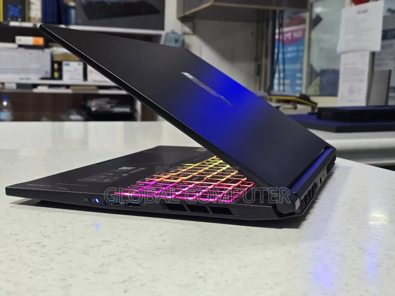 New Laptop Lenovo Legion Y730 16GB AMD Ryzen 7 SSD 512GB