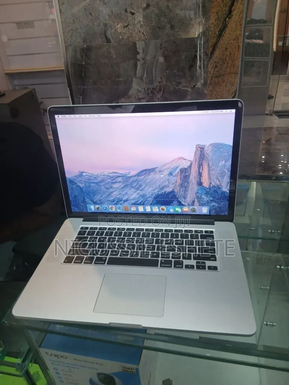 New Laptop Apple MacBook 2015 16GB Intel Core i5 SSD 512GB