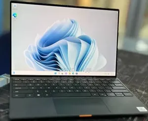 New Laptop Dell XPS 13 8GB Intel Core i5 SSD 512GB