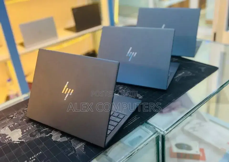 New Laptop HP Elite Dragonfly G3 16GB Intel Core i7 SSD 512GB