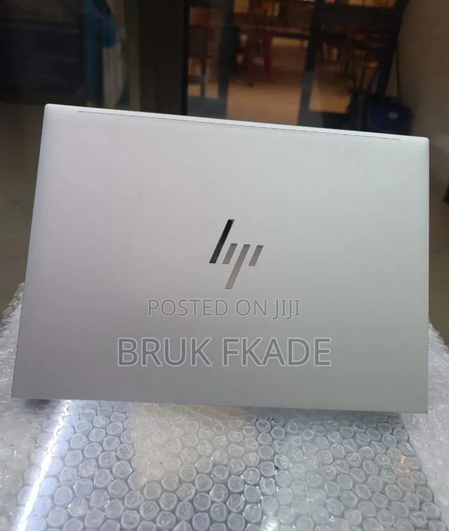 New Laptop HP EliteBook 830 G9 16GB Intel Core i5 SSD 512GB