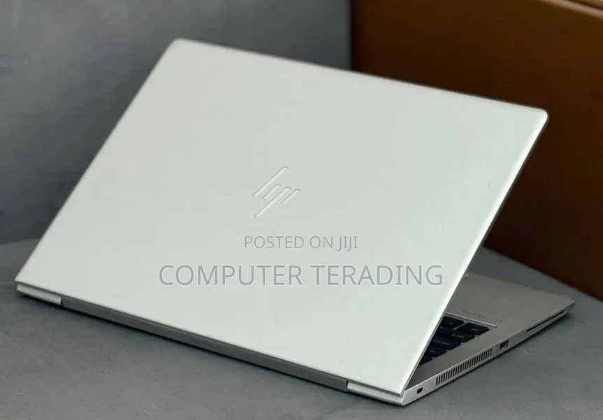 New Laptop HP EliteBook 830 G5 8GB Intel Core i5 SSD 512GB