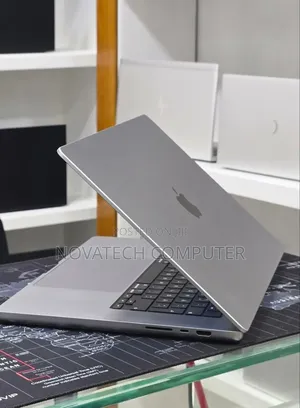 Laptop Apple MacBook Pro 2021 M1 64GB Apple M1 Pro SSD 1T
