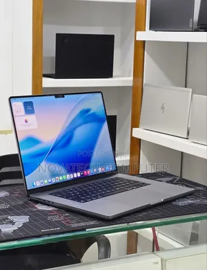 Laptop Apple MacBook Pro 2021 M1 64GB Apple M1 Pro SSD 1T