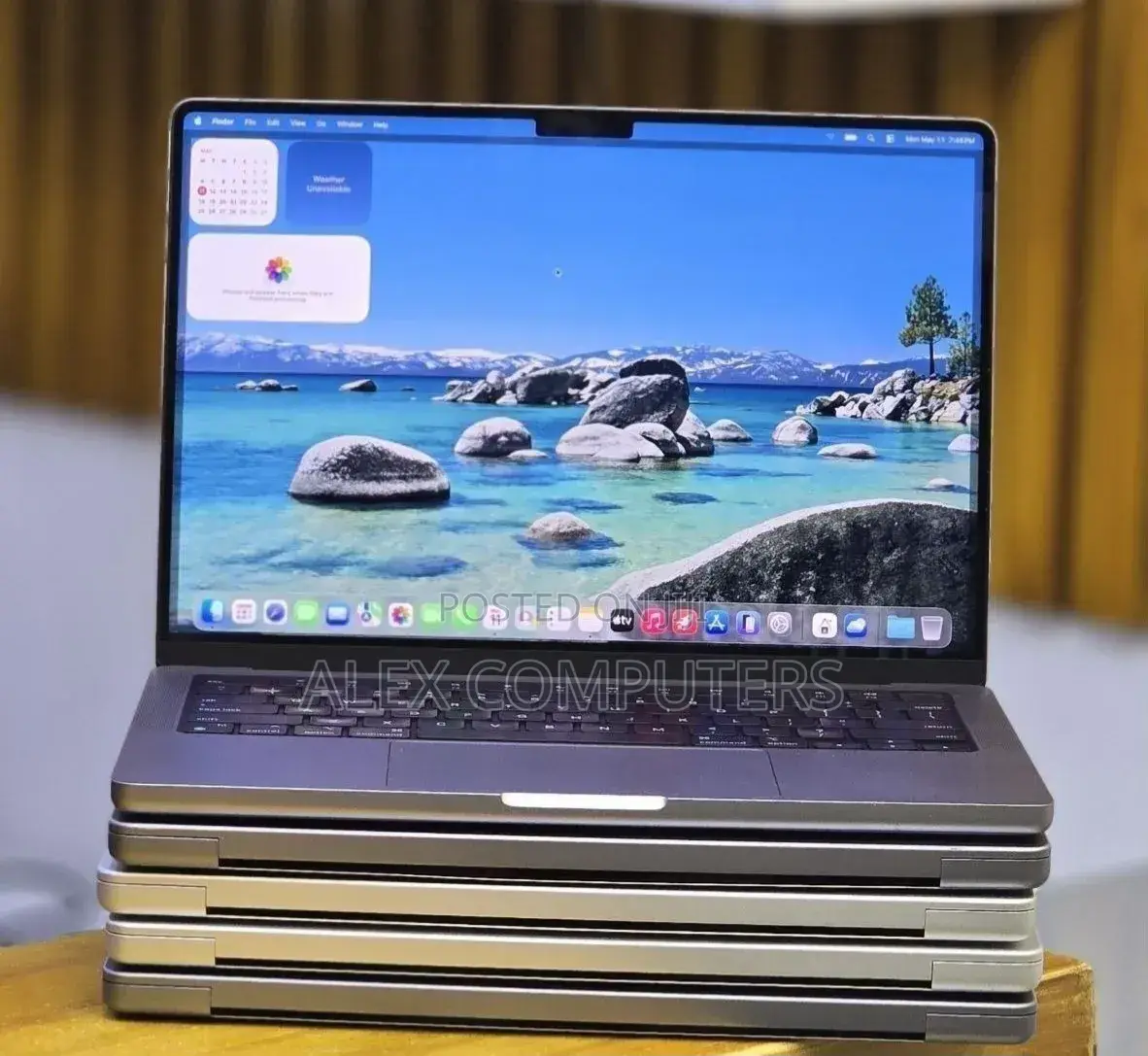New Laptop Apple MacBook 32GB Apple M1 Pro SSD 512GB