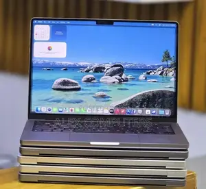 New Laptop Apple MacBook 32GB Apple M1 Pro SSD 512GB