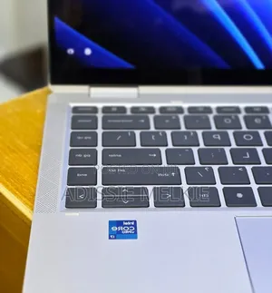 New Laptop HP EliteBook 1040 G8 16GB Intel Core i7 SSD 512GB